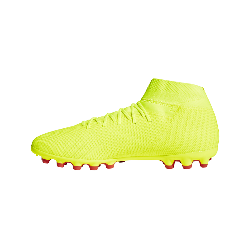 botas adidas amarillas