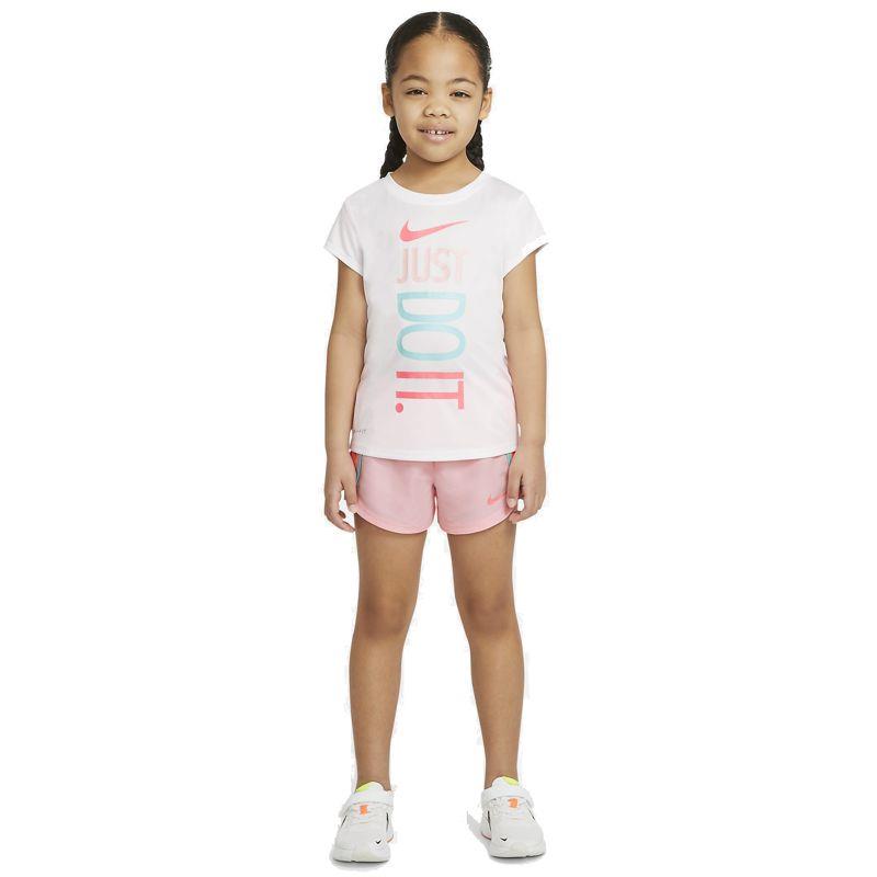 Conjunto camiseta y bermuda para niña NIKE DRI-FIT blanca y rosa 36H784-A6A