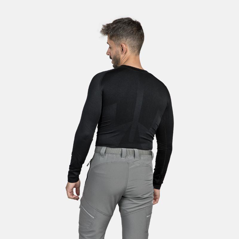 Camiseta térmica IZAS negra